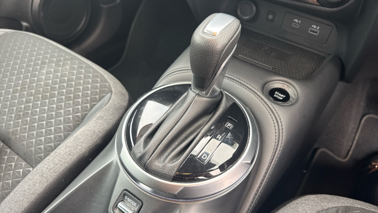 Nissan Juke 1.6 Hybrid N-Connecta 5dr Auto Hybrid Hatchback